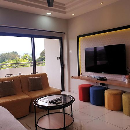 Sri Sayang By Coral Holiday Resort บาตูเฟอริงกี ภายนอก รูปภาพ