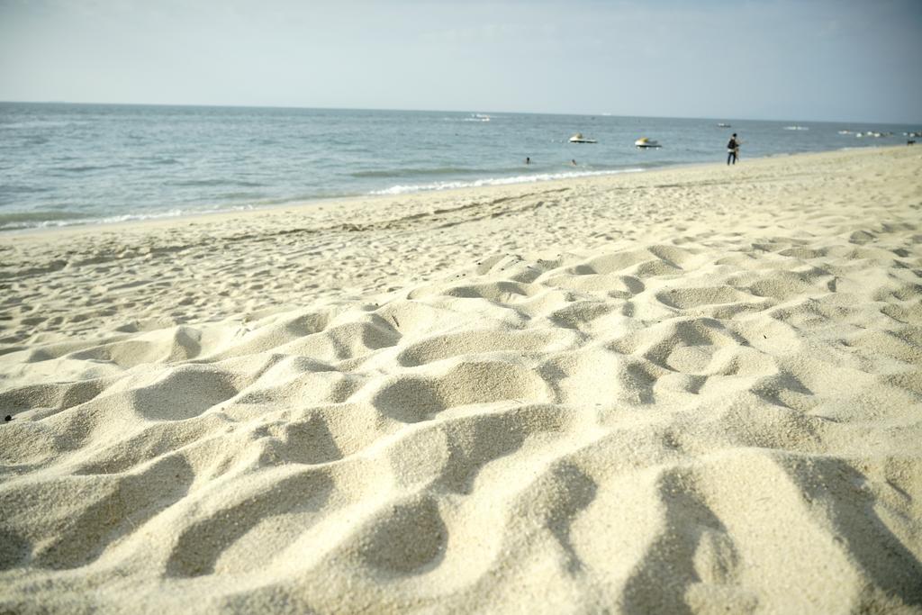 Sri Sayang By Coral Holiday Resort บาตูเฟอริงกี ภายนอก รูปภาพ