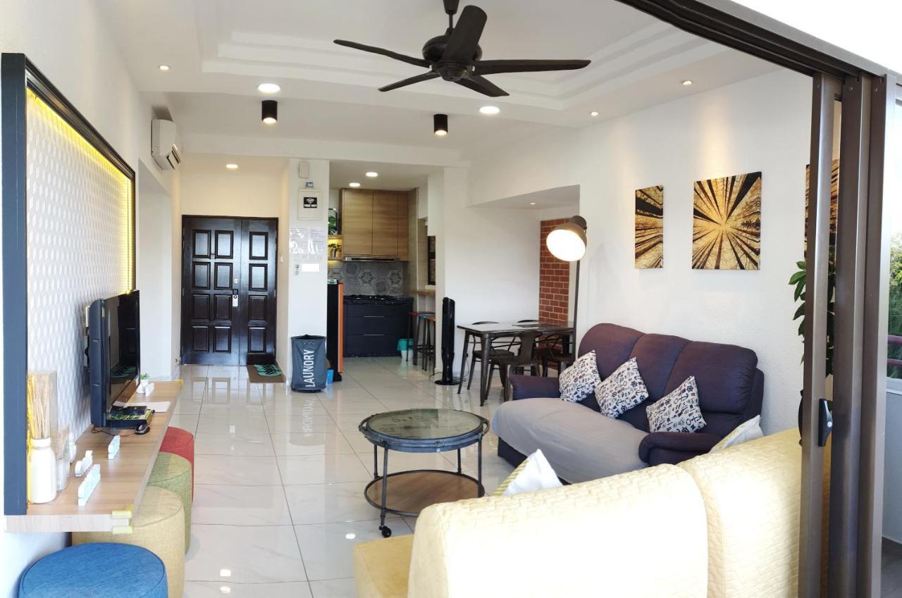 Sri Sayang By Coral Holiday Resort บาตูเฟอริงกี ภายนอก รูปภาพ